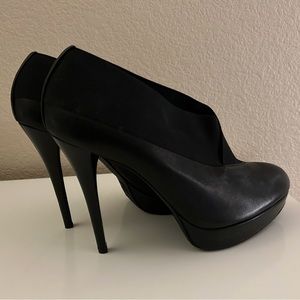 STUART WEIZTMAN Size 11 Booties! 🔥!!!!